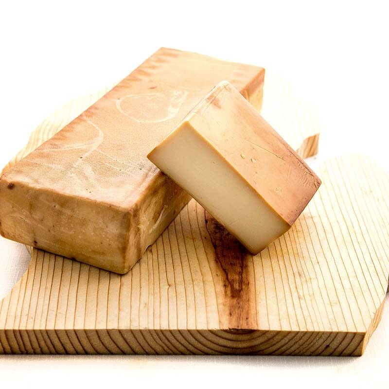 1 lb. Smoked Horseradish Cheese